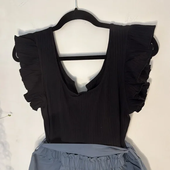 SHEIN Curve romper, ribbed jersey top with paperbag shorts attached - Picture 6 of 6